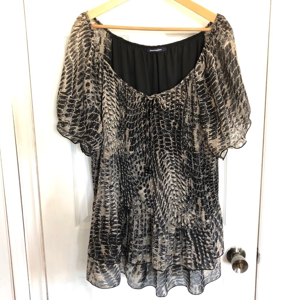 Penningtons Flowy Black & Taupe Snakeskin Print Blouse | 22